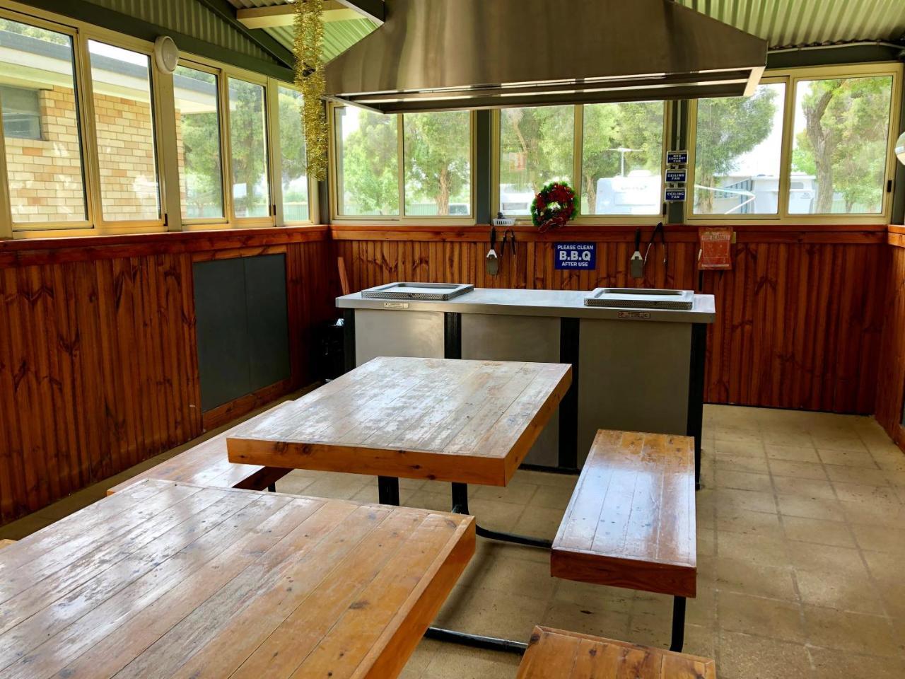 Big4 Ingenia Holidays Wagga Wagga Exterior photo