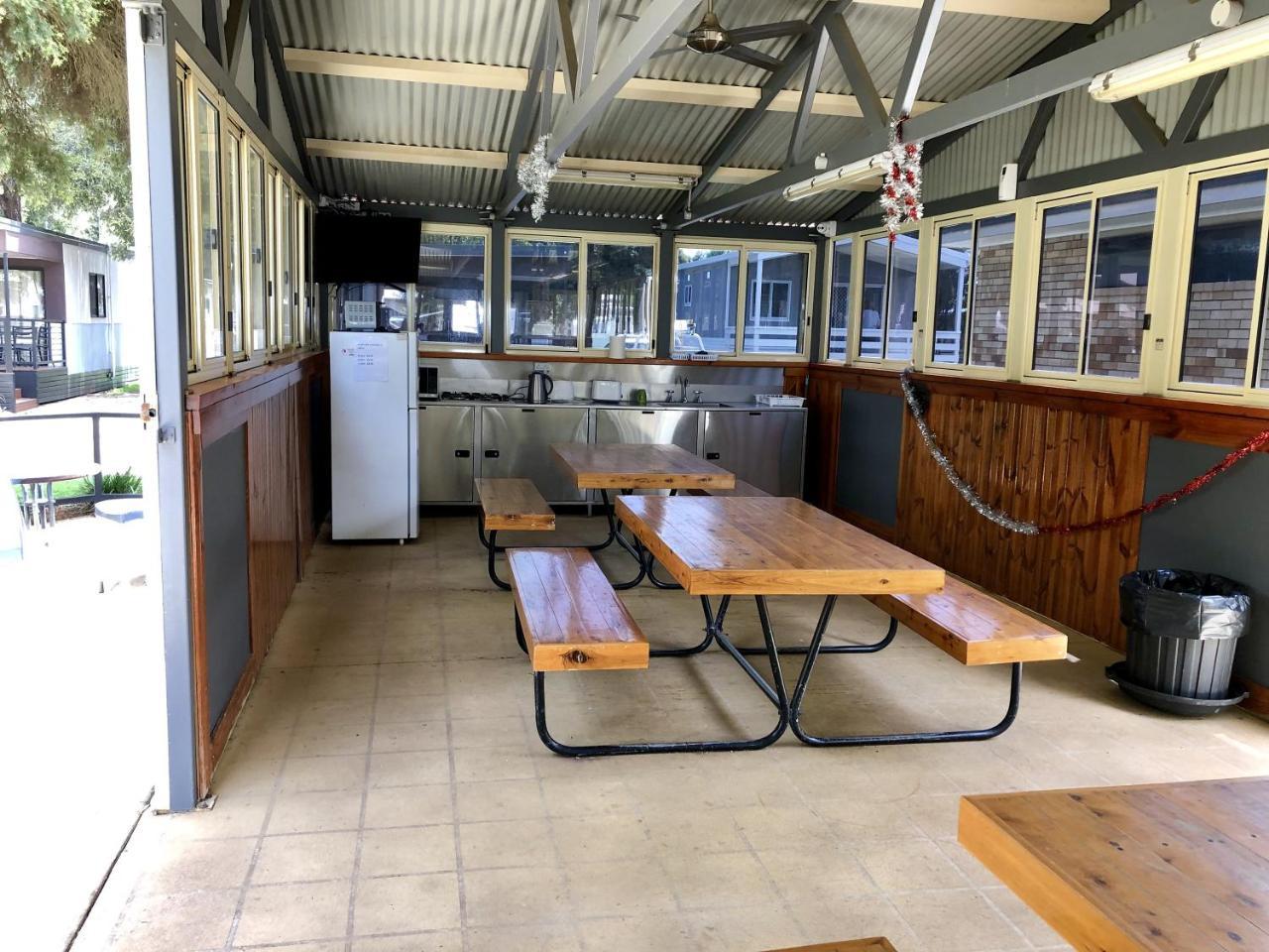 Big4 Ingenia Holidays Wagga Wagga Exterior photo