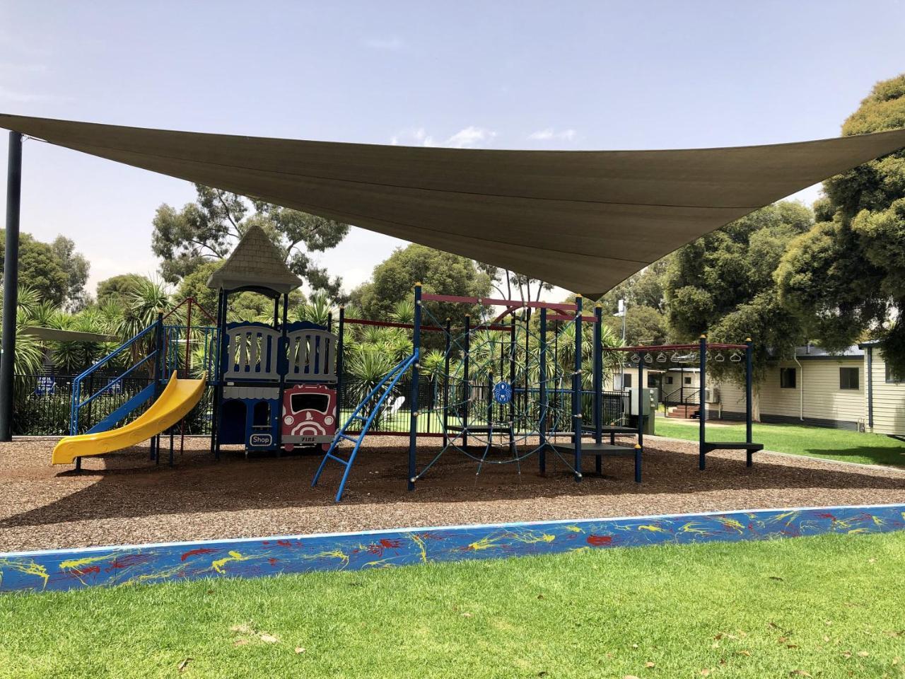 Big4 Ingenia Holidays Wagga Wagga Exterior photo